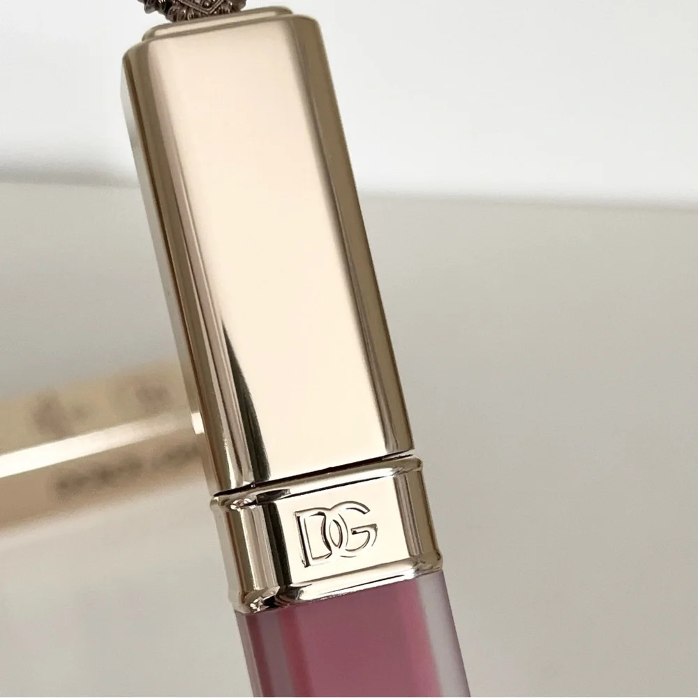 Dolce & Gabbana 16 hour liquid Lipstick